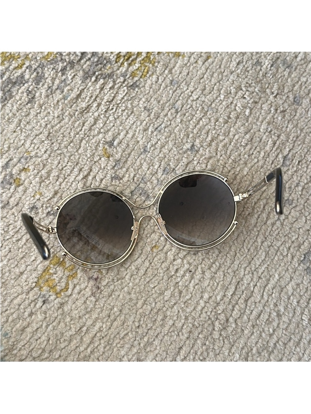 CHLOE GOLD SUNGLASSES - Picture 4 of 8
